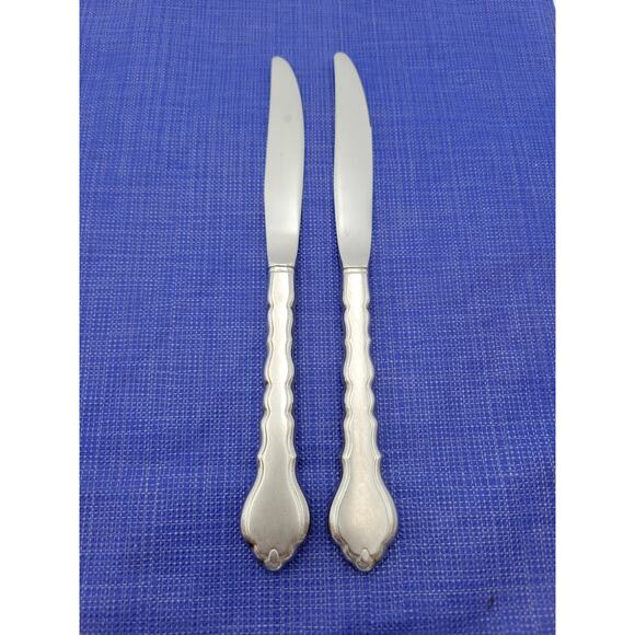 Oneida Cello Set of 2 Dinner Knives Community Stainless Flatware - Picture 1 of 4